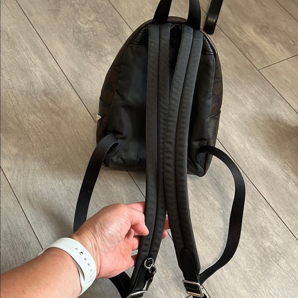 HOST PICK ⭐️ COACH Signature Brown Black Mini Charlie Backpack F25909 - Picture 16 of 16